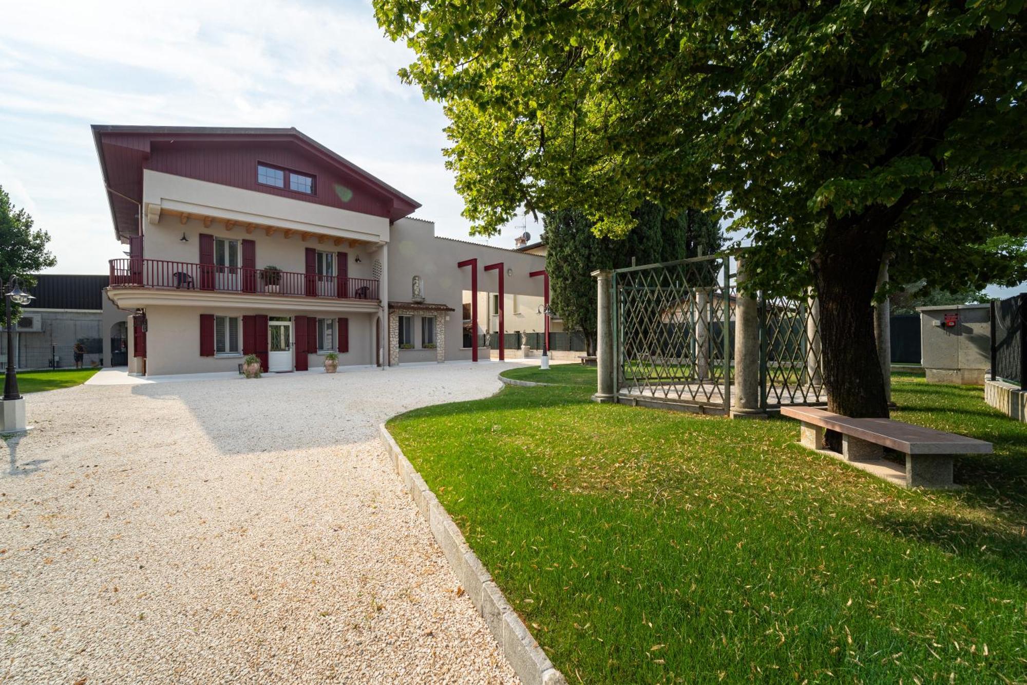 Villa Veronesi 圣马蒂诺德拉巴 外观 照片